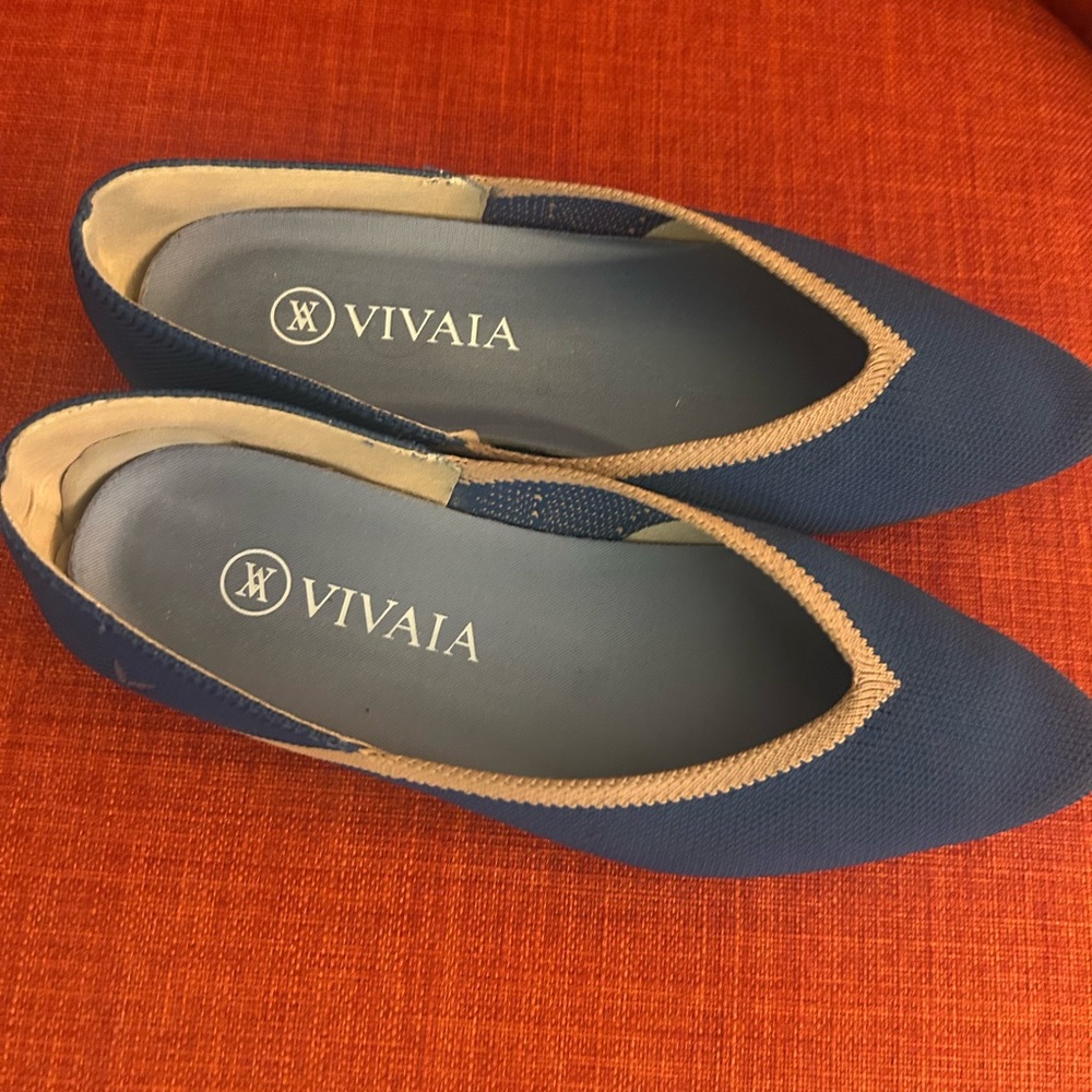 Vivaia Women's Teal Green and Tan Loafers